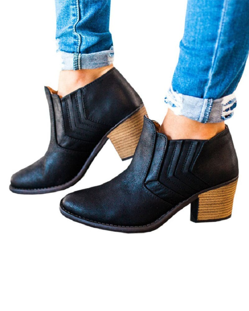 Adrie – Stijlvolle Dames Western Enkellaarzen met Chevron Stiksel
