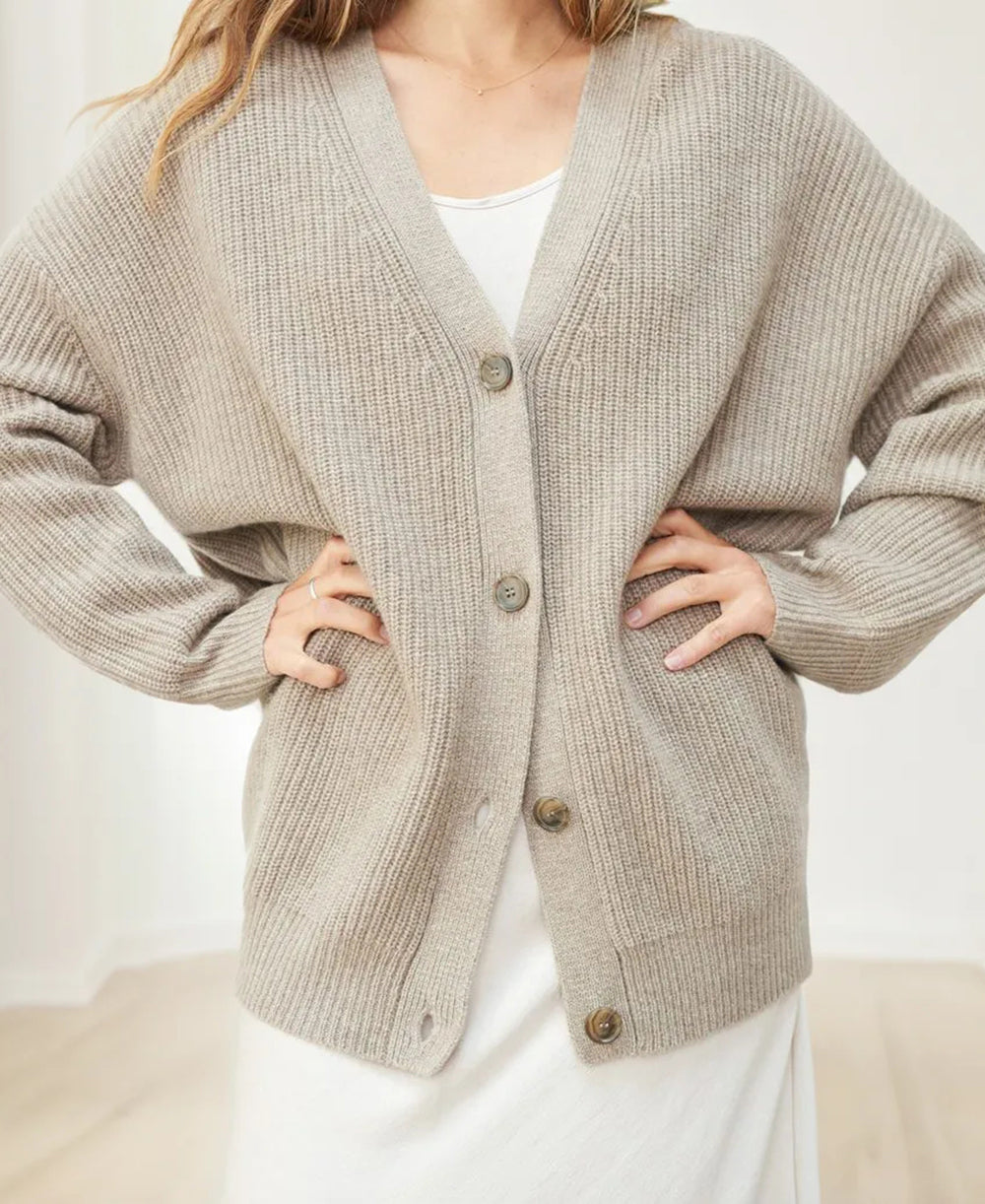 Yasmin – Gezellige Gebreide Dames Cardigan