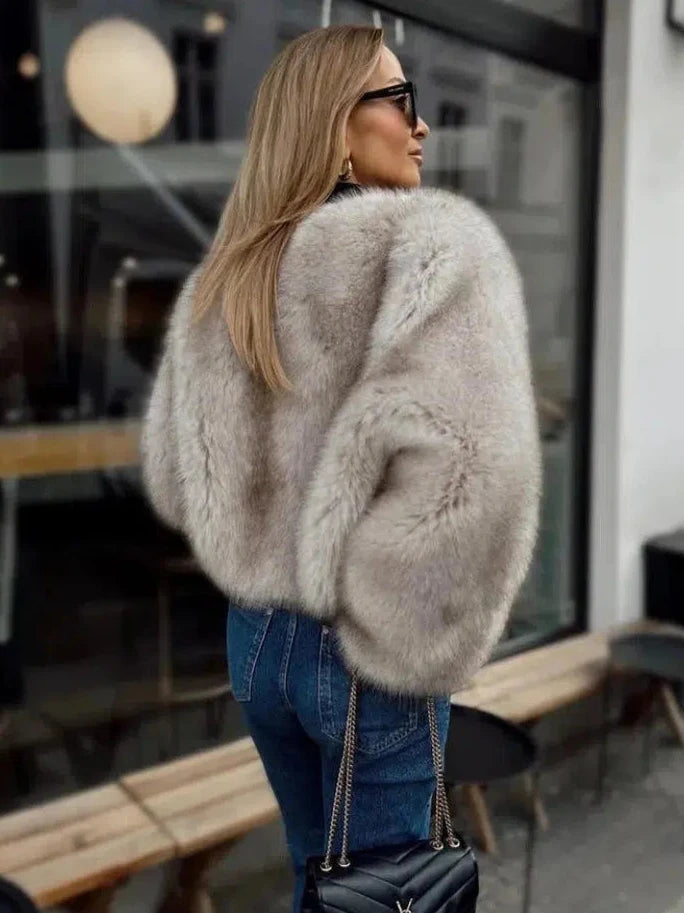 Elena – Luxueuze Faux Fur Damesjas