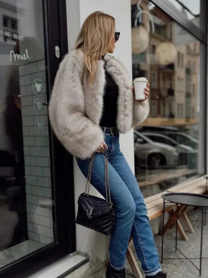 Elena – Luxueuze Faux Fur Damesjas