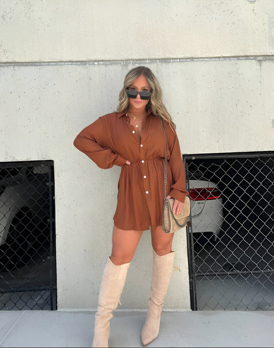 Emma – Vrouwelijke Romperjurk met Tailleaccent