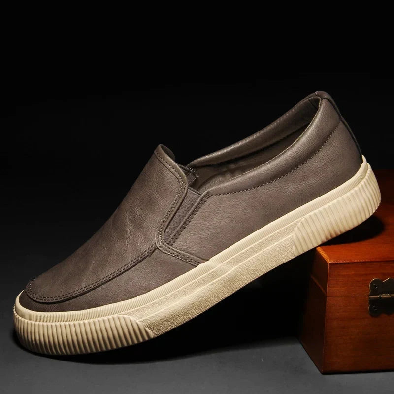 Lorenzo – Elegante Leren Slip-On Schoenen voor Mannen