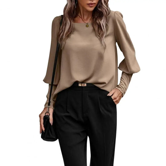 Giovanna – Elegante Damesblouse met Knopen op de Rug