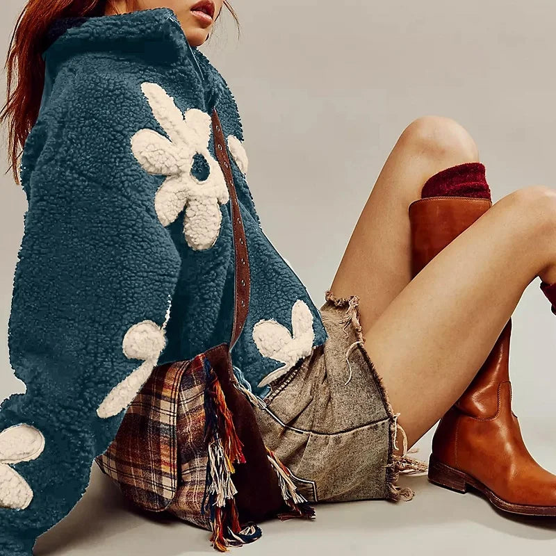 Serena – Elegante Herfst/Winter Bloemen Woljas voor Dames