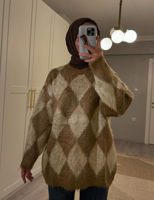 Zaahira – Elegante Beige Trui voor Dames