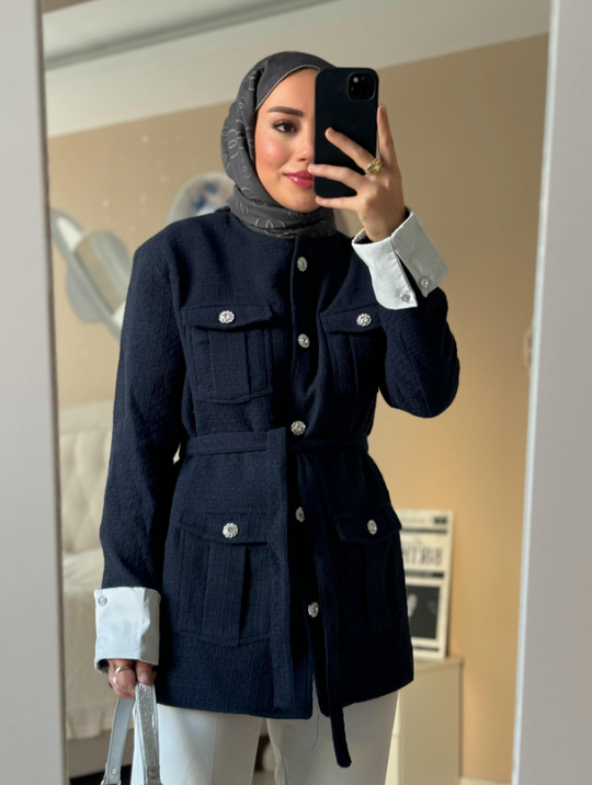 Ceyda – Stijlvolle Navy Blazer voor Dames