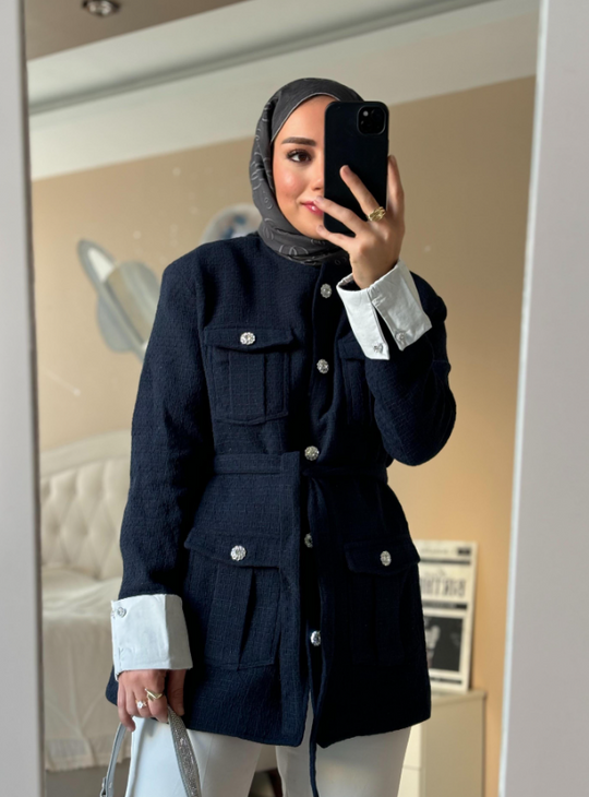 Ceyda – Stijlvolle Navy Blazer voor Dames