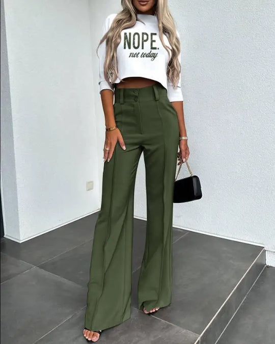 Layla – Elegante Dames Set met Hoge Hals Top &amp; Micro Horn Elegante Broek