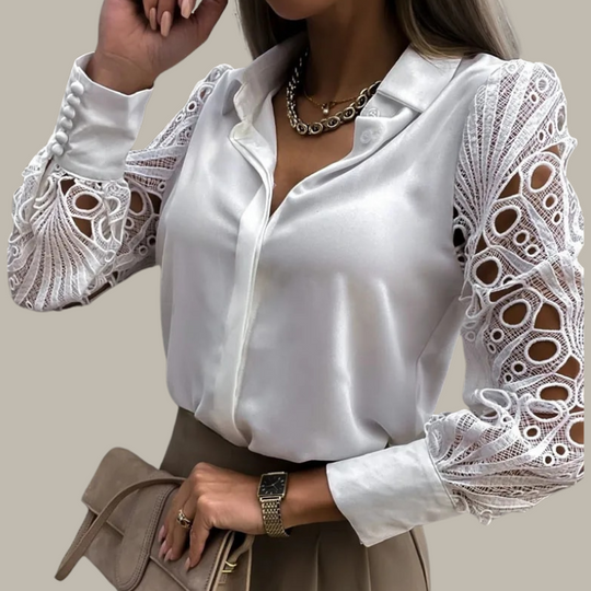 Caterina – Blouse met Kanten Details