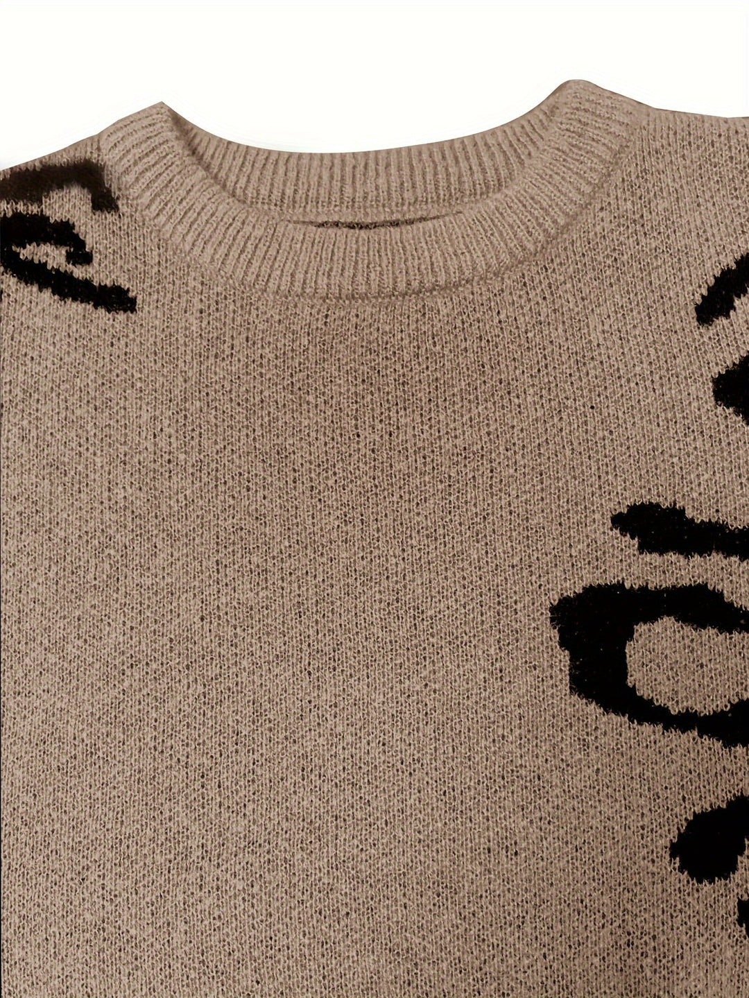 Serena – Chique Dames Trui met Luipaardprint en Ronde Hals