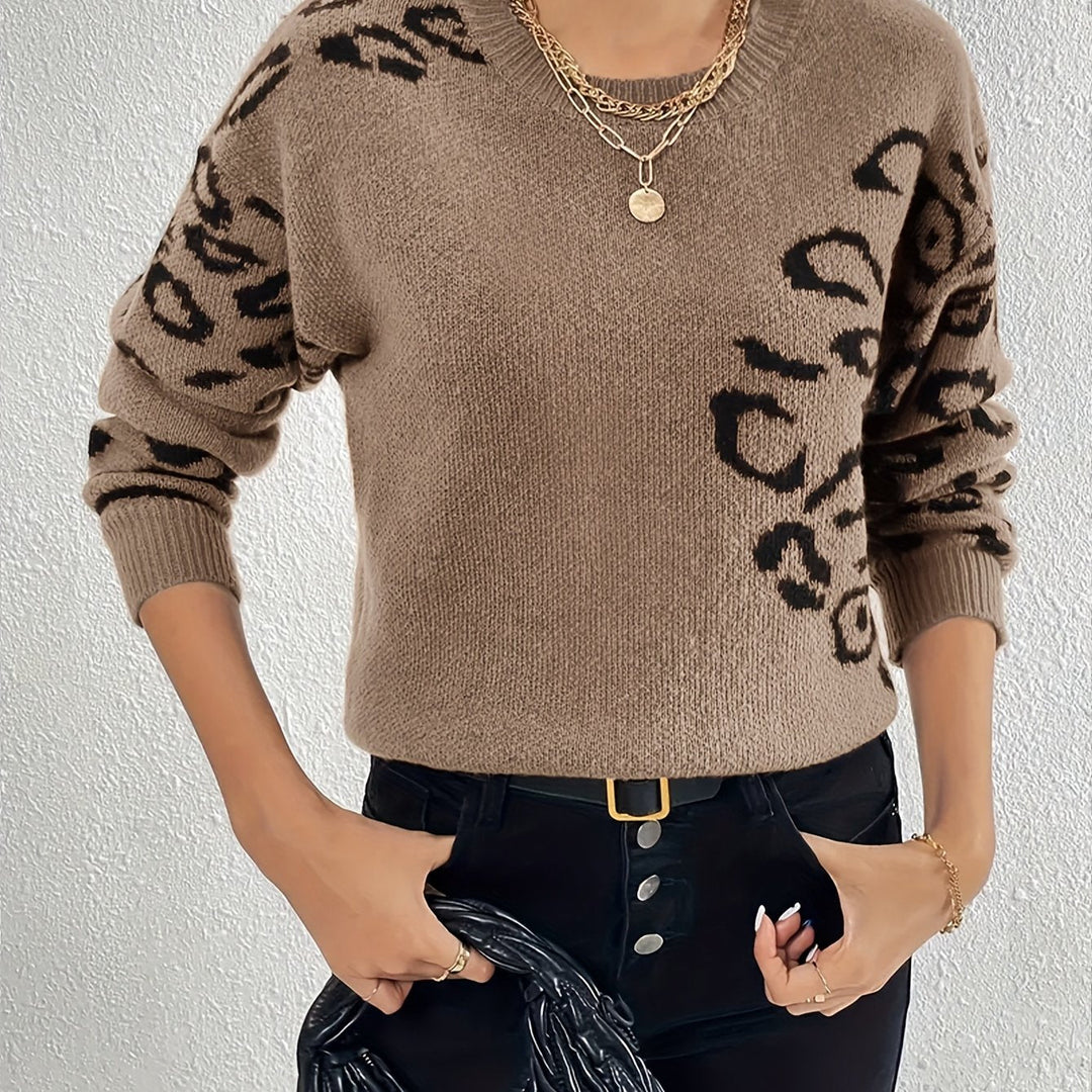Serena – Chique Dames Trui met Luipaardprint en Ronde Hals